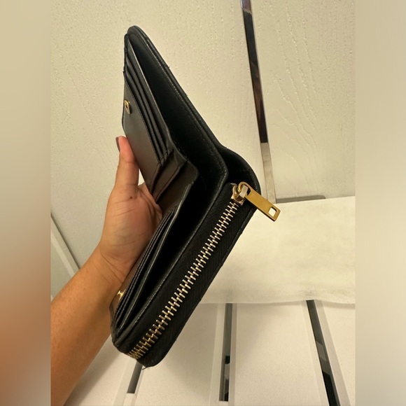 Yves Saint Laurent Black Wallet Chevron Quilting Gold Logo - Picture 7 of 16